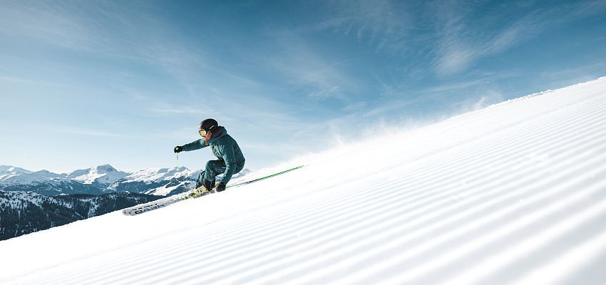 skifahrerin-vor-der-hohen-salve
